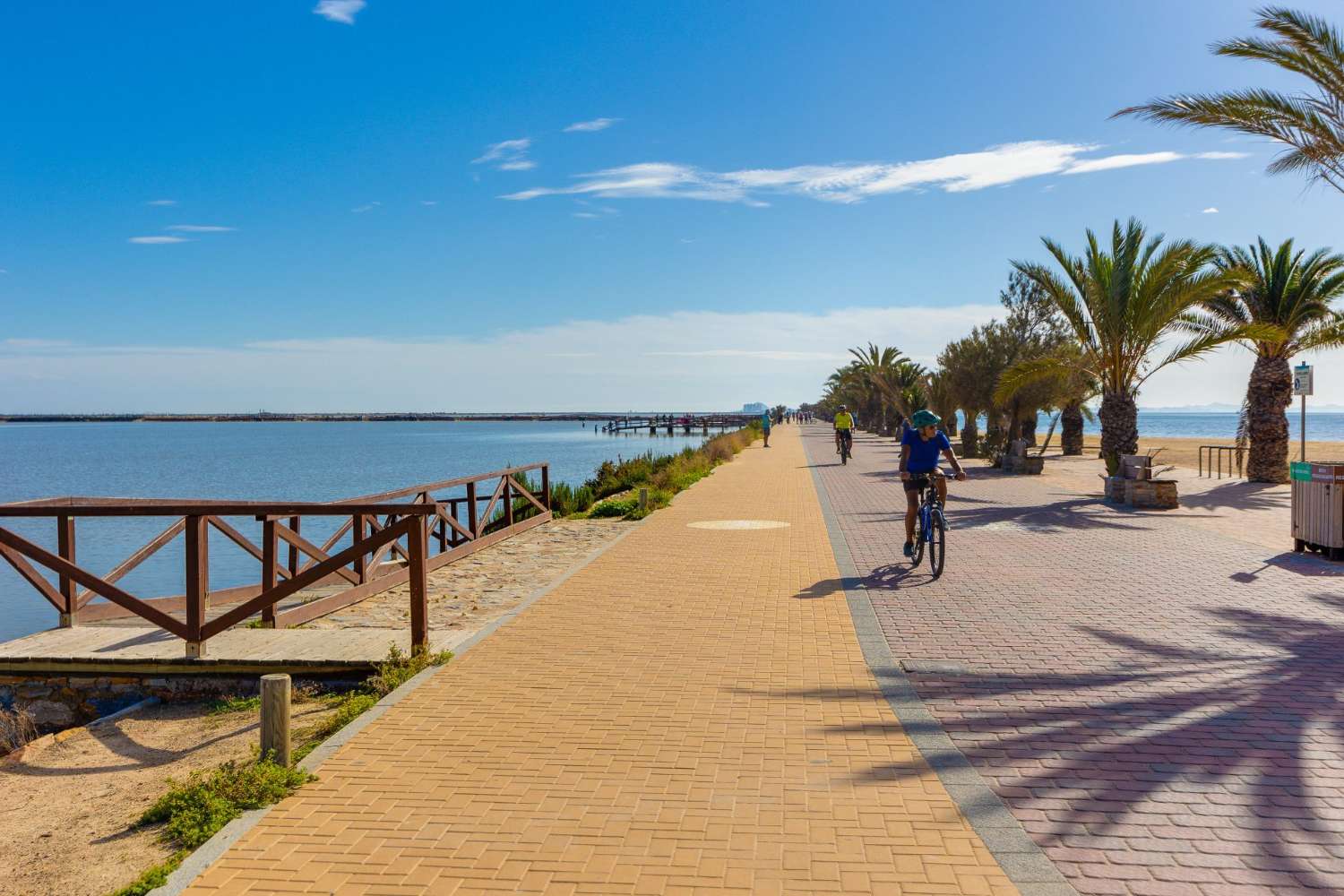 ADOSADO DE 85 M² EN LO PAGÁN, CERCA DEL CENTRO Y DE LAS PLAYAS DEL MAR MENOR